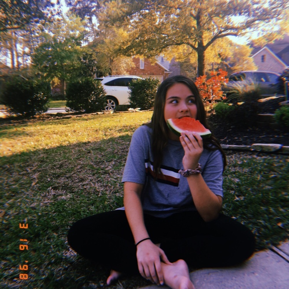 Meet your Posher, Madeline